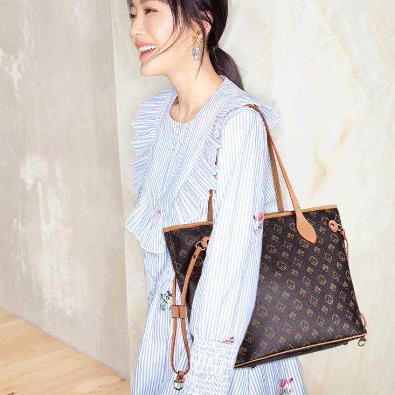 Túi Xách LV Ngăn Chứa Lớn Thời Trang Cho Nữ