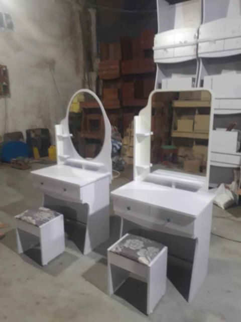 BÀN TRANG ĐIỂMship Shopee