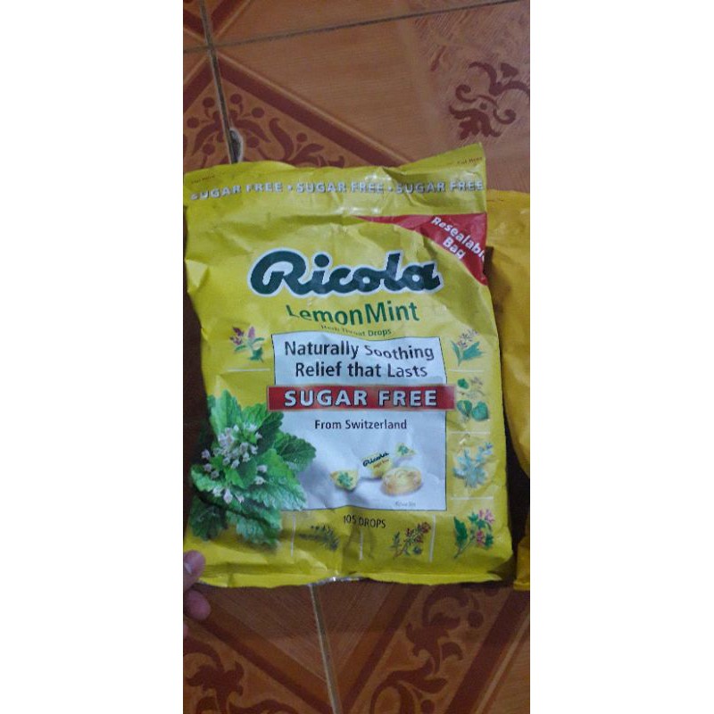 KẸO NGẬM KHÔNG ĐƯỜNG RICOLA LEMON MINT SUGAR FREE 105 VIÊN