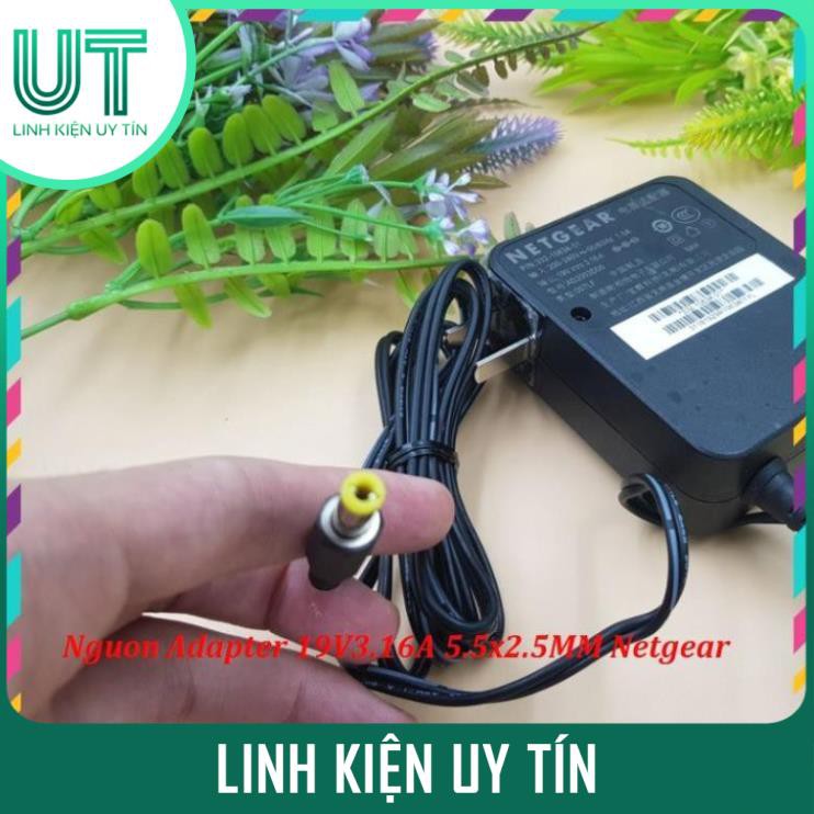 Nguồn Adapter 19V3.16A DC5.5x2.1 ( Hãng Netgear ) có thể boost dòng lên 5A