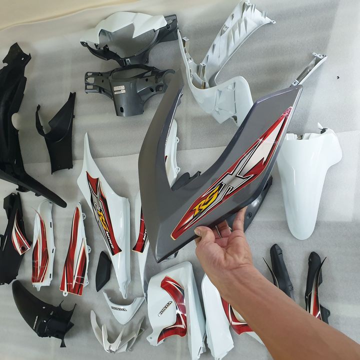 Bộ dàn áo xe WAVE RSX 110 màu TRẮNG GHI đời 2010 - 2012, nhựa nguyên sinh ABS cao cấp G549