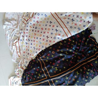 Bán vải LV may khăn banada size 72×72cm