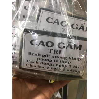 Cao gắm dao đỏ