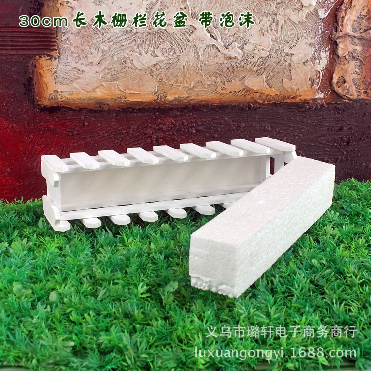 Hàng Rào Gỗ Dài 30cm Kèm Mút Dùng Để Cắm Hoa Trang Trí