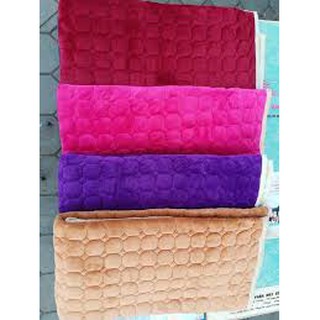 THẢM LÔNG CỪU TRẢI GIƯỜNG