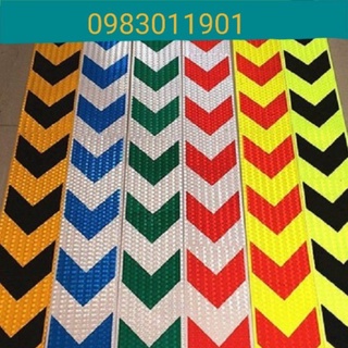 Phản quang mũi tên cảnh báo. Băng dính phản quang chất lượng cao, bán theo mét