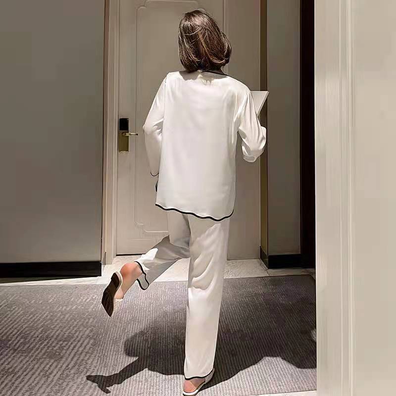 Set Đồ Ngủ Dài Tay Vải Phi Bóng Cho Nữ