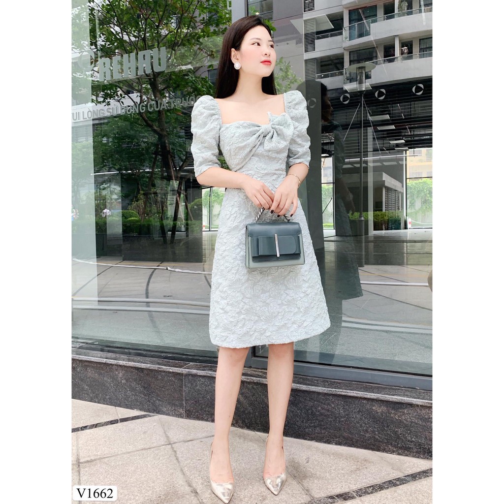 Đầm dự tiệc 💕 Đẹp DVC 💝 Váy xanh hoa phối nơ ngực vải gấm V1662 | BigBuy360 - bigbuy360.vn