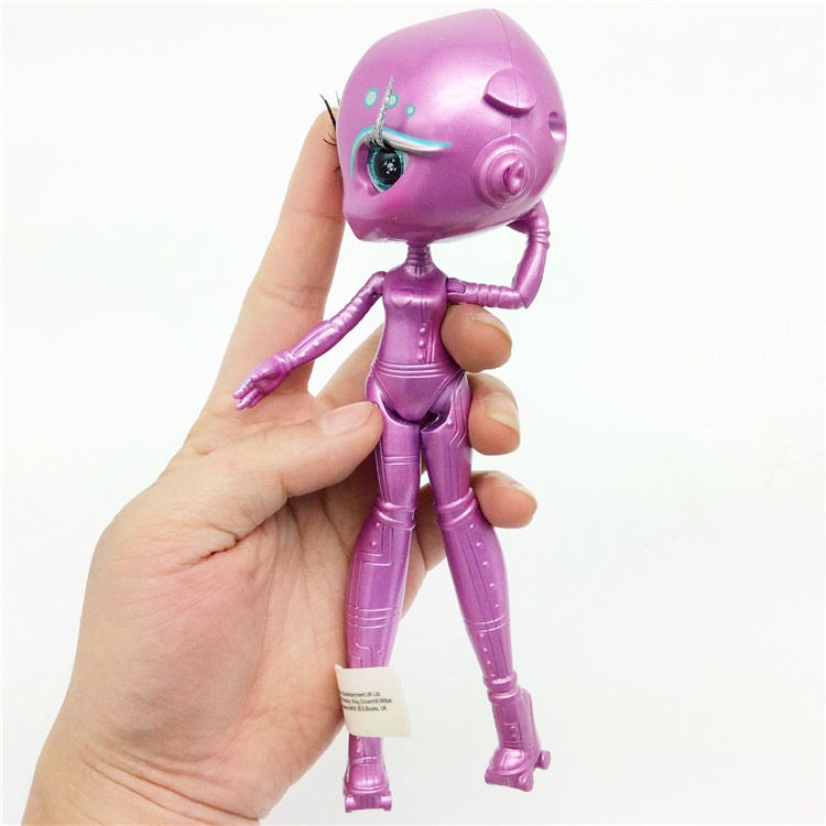 Búp Bê Người Mỹ Ngoài Hành Tinh 17 cm - MGA Novi Stars Doll {Xã Kho Tồn)