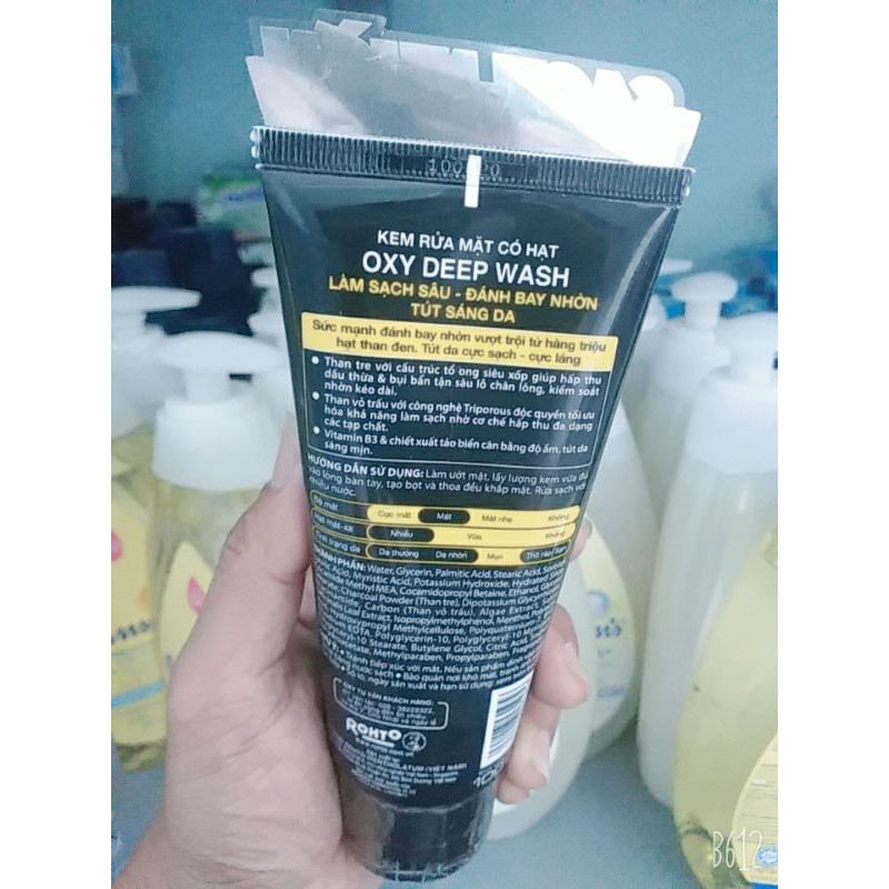 SỮA RỬA MẶT OXY HẠT MÁT-XA SẠCH NHỜN