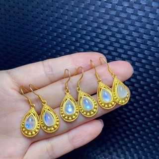 Bông tai đá mặt trăng