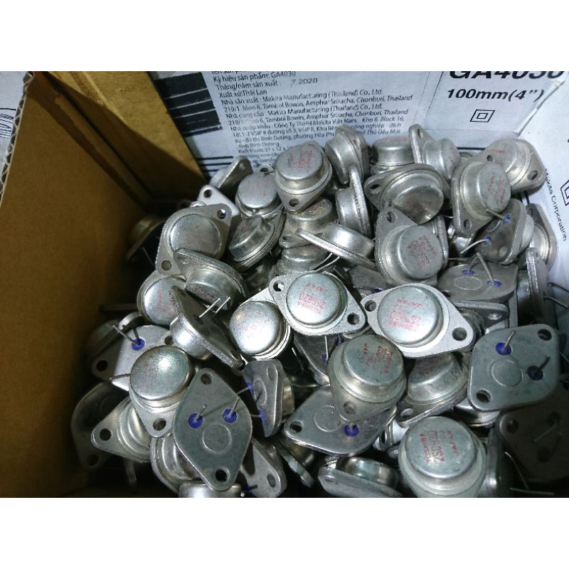 Sò nhật 2SD820. 600V/8A/150w