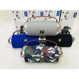 Loa Bluetooth kiêm đèn pin cao cấp, nghe cực chất, pas lớn, có dây cầm tay