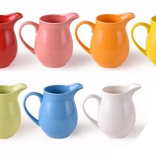 Cốc rót thực hành cuộc sống