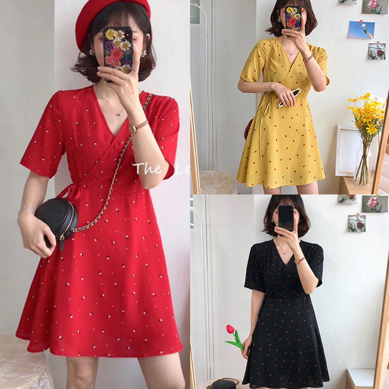 Đầm dáng chữ A hoạ tiết hoa thiết kế cổ chữ V nữ tính