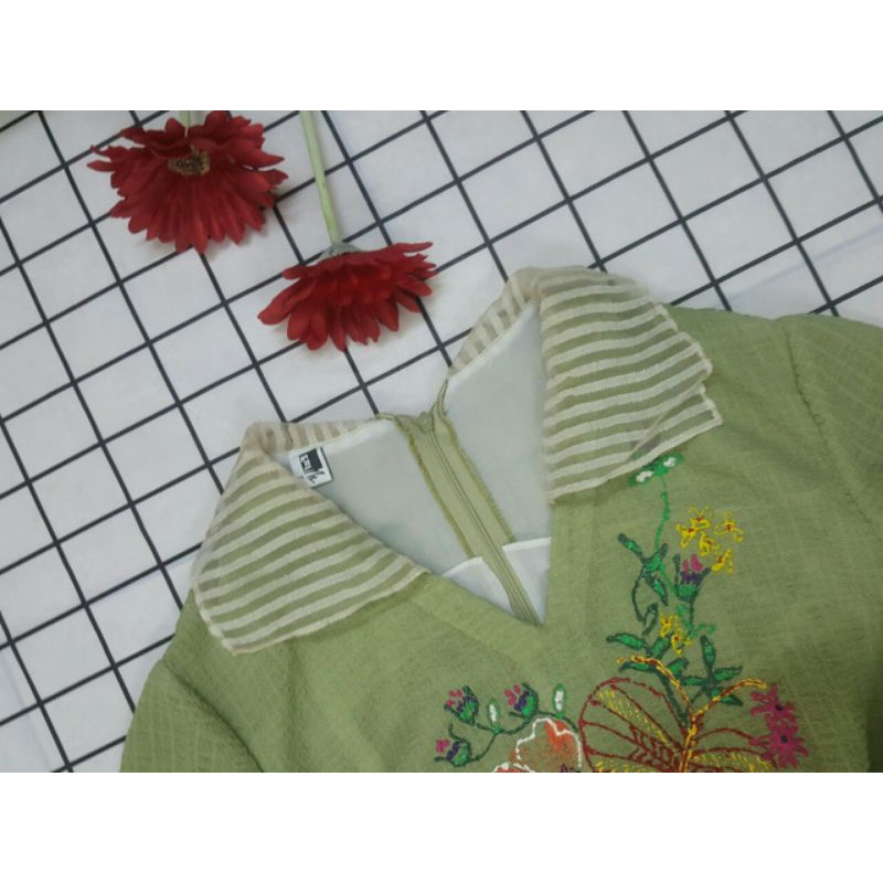 ĐẦM ĐŨI THÊU HOA