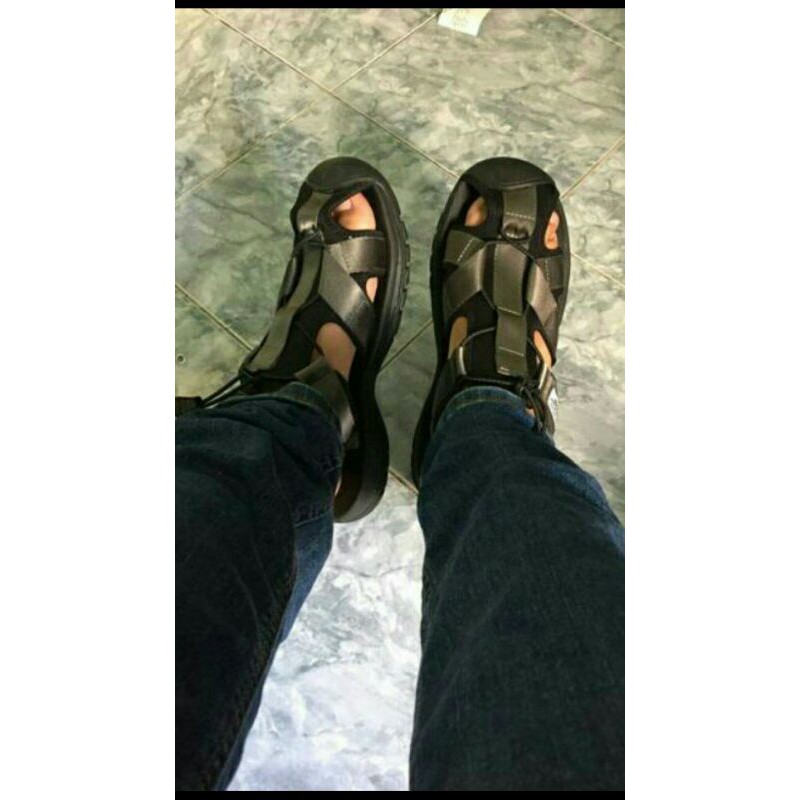 Giày sandal nam bít mũi dã ngoại Rova