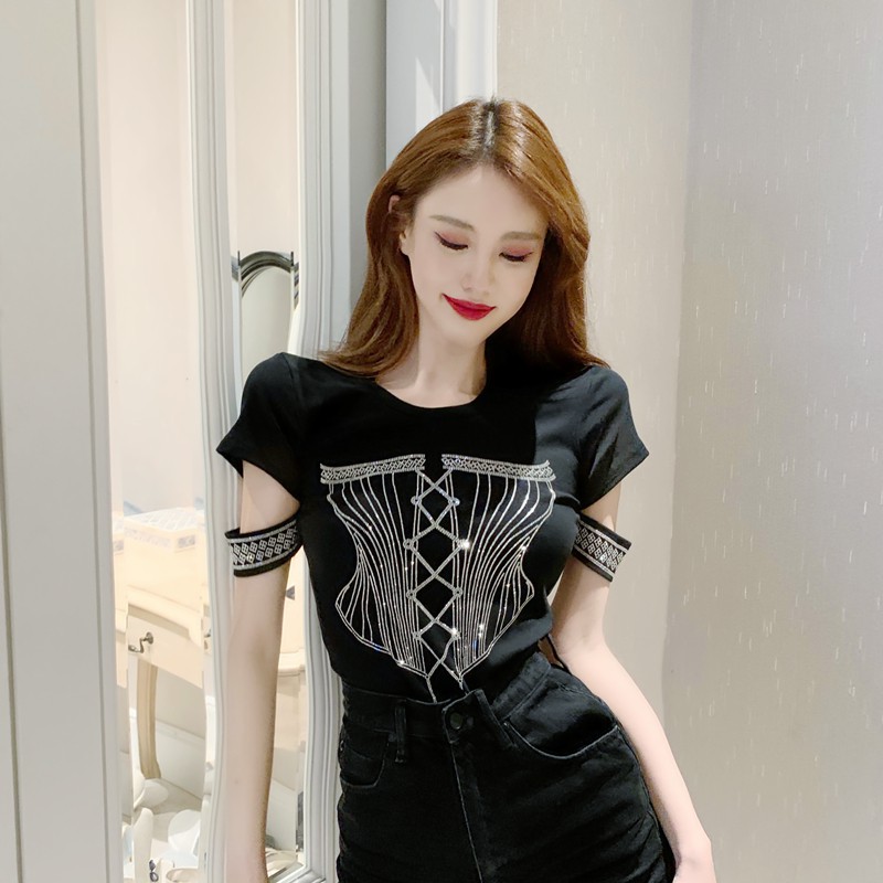 Áo thun đen đính hạt đá tay áo cách điệu thời trang trẻ trung (có hình thật)
