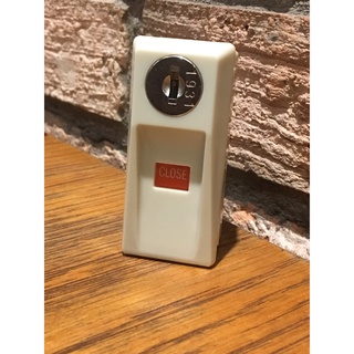 Khóa tủ sắt lùa t125-02