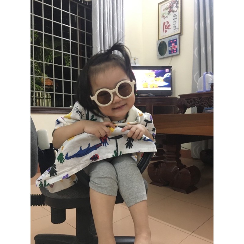 Kính mát phong cách Hàn Quốc cho bé yêu chống tia UV cho bé trai bé gái