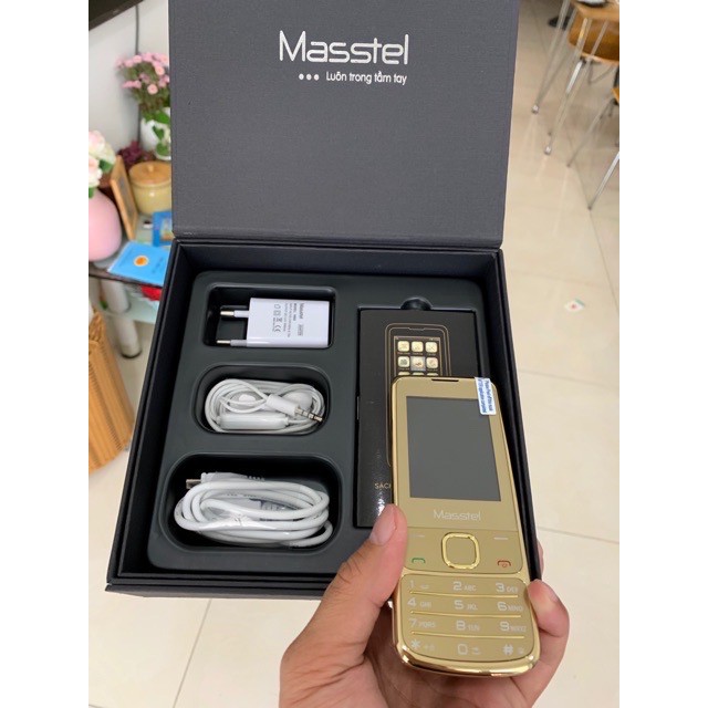 {Không bao gồm Pin) Điện thoại Masstel H860 Mạ Vàng 24K (Hàng chính hãng)