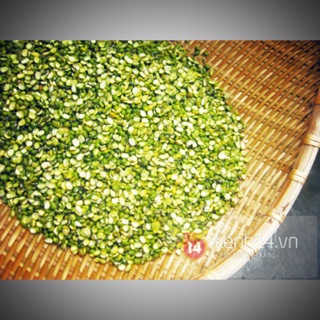 ĐẬU XANH NỬA HẠT CÒN VỎ