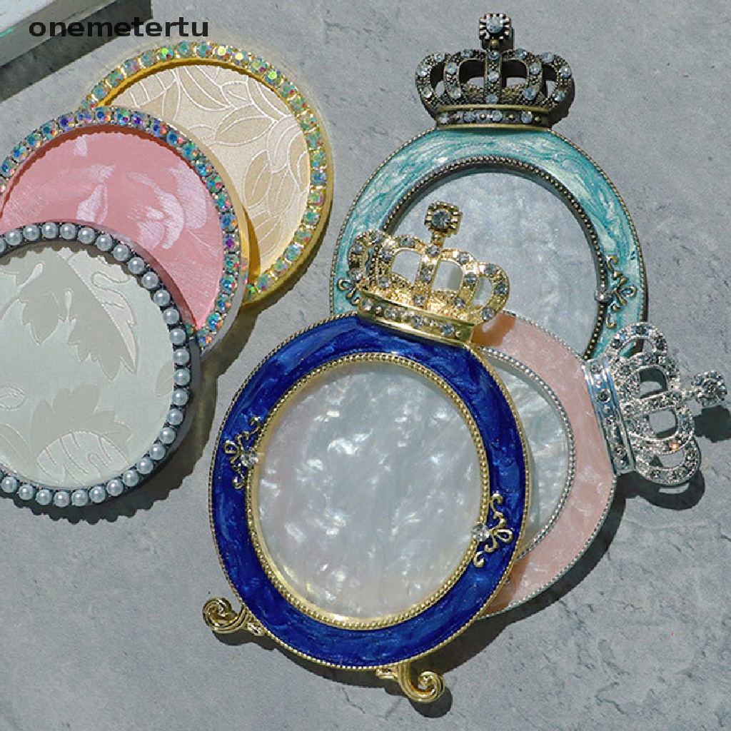 1 Khay Trưng Bày Móng Tay Giả Hình Vương Miện Đính Ngọc Trai