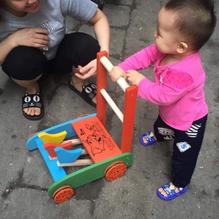 xe gà tập đi cho bé