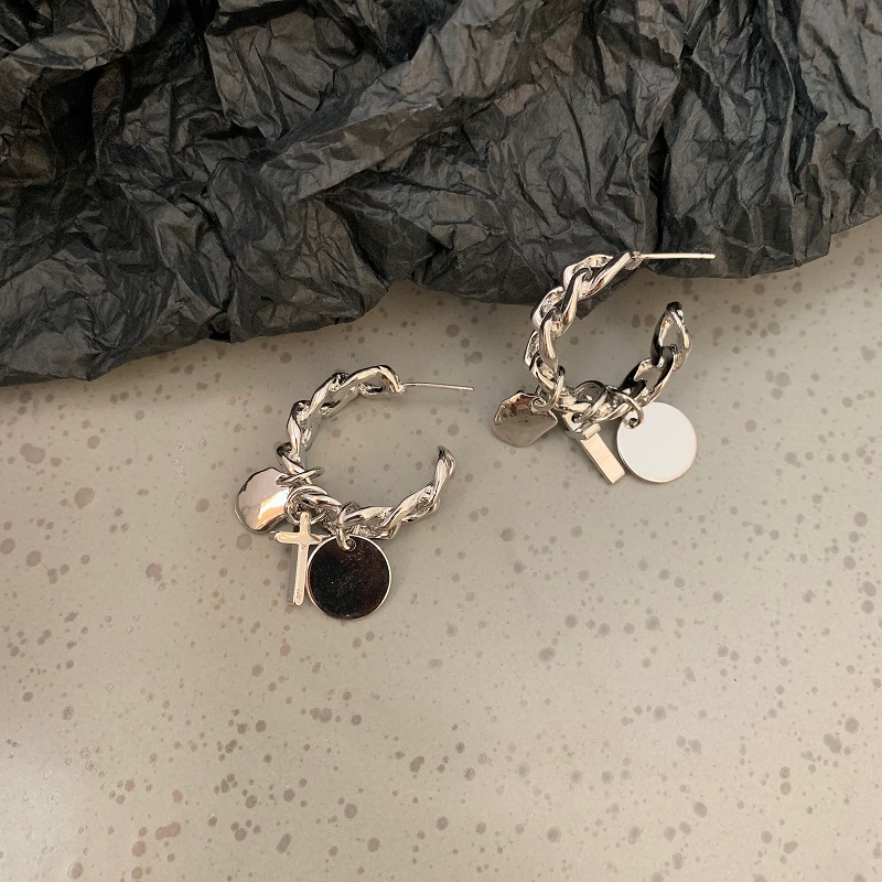 Bông Tai Dây Xích Dài Hình Thánh Giá Chất Liệu Kim Loại 22861