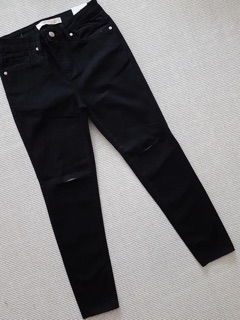 Skinny jeans