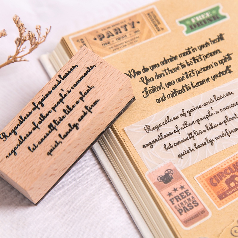Con dấu gỗ mẫu văn bản và dòng chữ nghệ thuật dùng trang trí sổ làm thiệp bullet journal