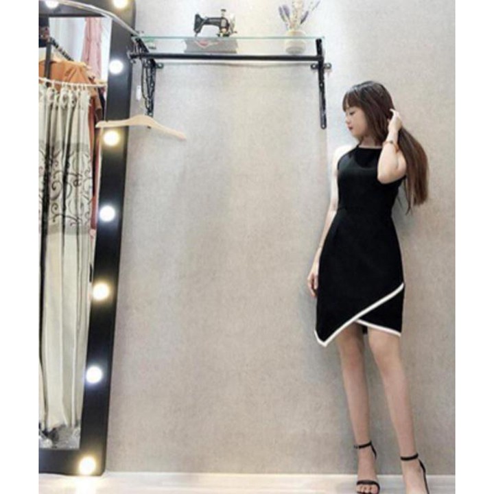 Đầm Ôm Hai Dây Cổ Yếm