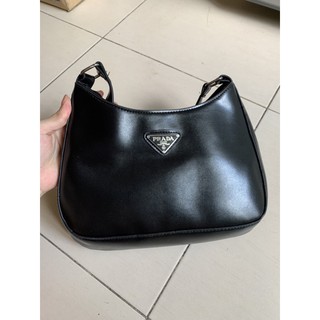 TÚI PRADA KẸP NÁCH ĐEN