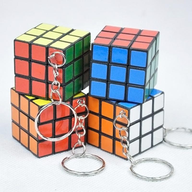 Móc khóa mặt hình khối rubik 3x3x3cm mini đáng yêu