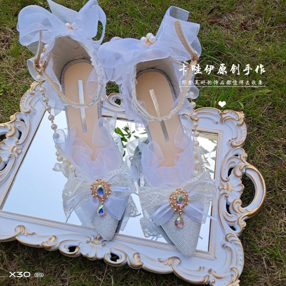 Giày Cao Gót Mũi Nhọn Thêu Họa Tiết Tinh Tế Phong Cách Lolita Cho Bạn Gái