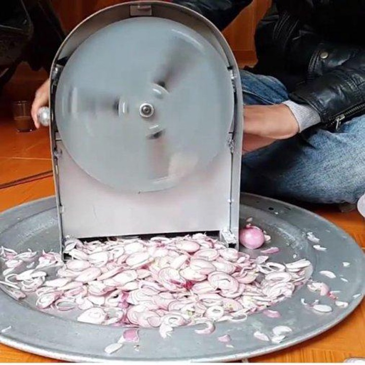Máy thái hành, tỏi, củ quả quay tay tặng bộ 3 lưỡi dự phòng