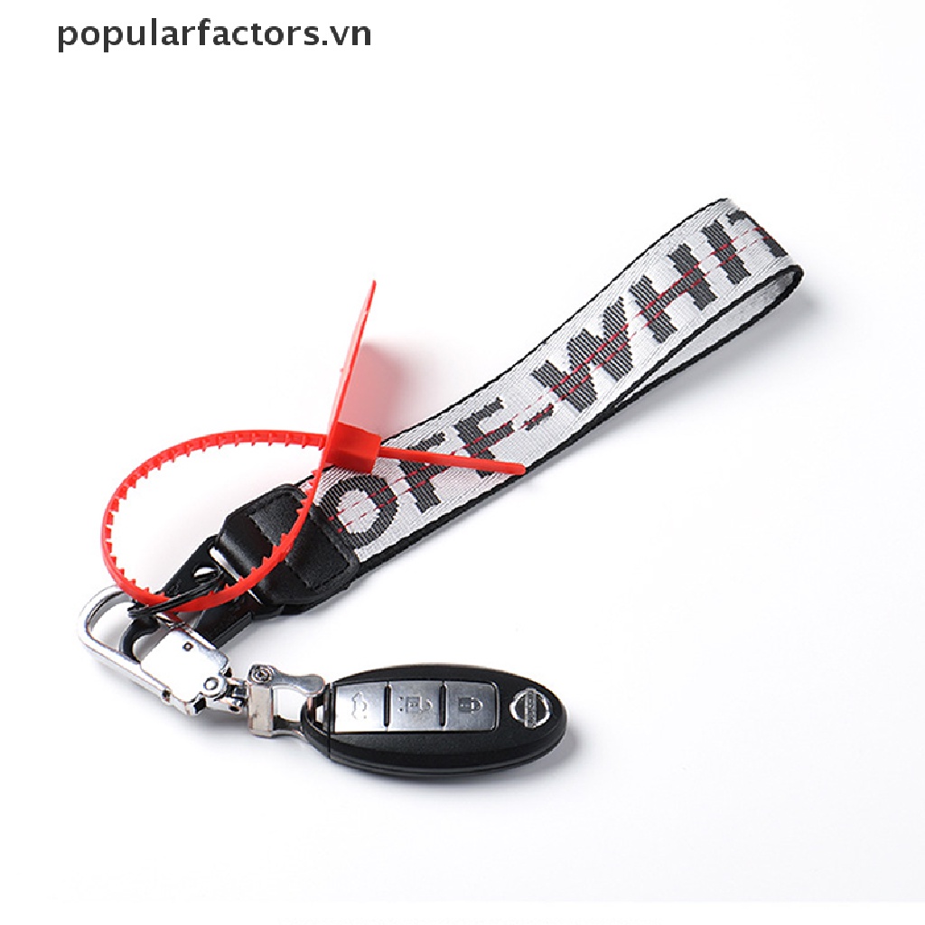 Móc khóa họa tiết chữ off-white 10.5&quot;