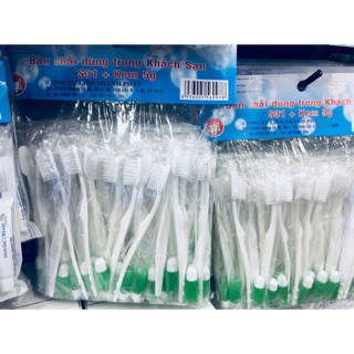 Sét 40 bàn chải dùng 1 lần kèm kem đánh răng tiện lợi