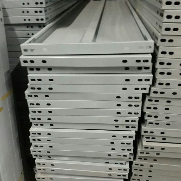 Mâm kệ sắt 60 x 100cm