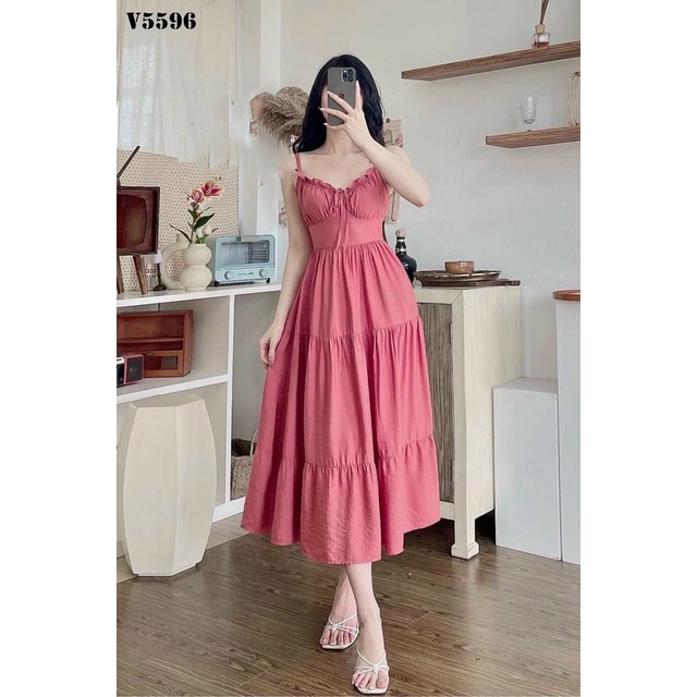 ĐẦM MAXI HAI DÂY PHỐI TẦNG TÔN DÁNG SÁNG DA CỰC XINH CỰC HOT (LỤA CÓ MÚT NGỰC)