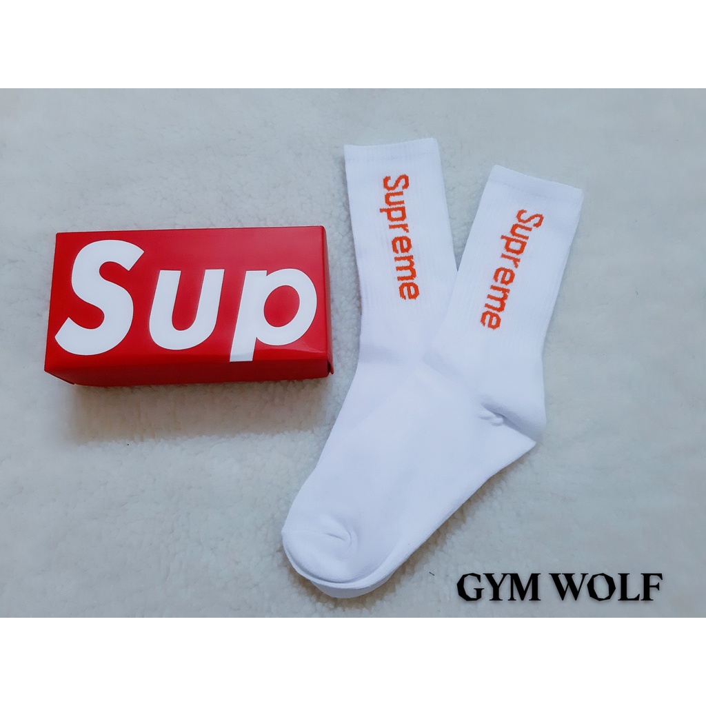 Vớ Supreme cao cổ Nam Nữ đủ màu phong cách thể thao, trẻ trung và năng động.