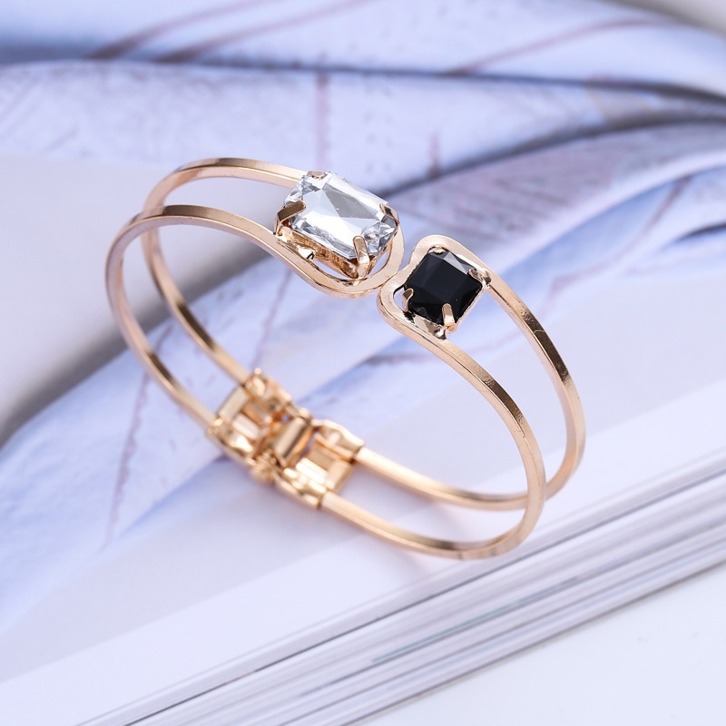 Vòng tay đính đá màu trắng đen phong cách Hàn Quốc thời trang xinh xắn