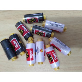 Chỉ may Tiger lõi nhỏ 400m trắng đen