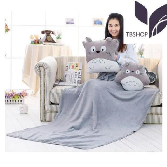 Bộ chăn gối văn phòng 3 in 1 Totoro vuông màu xám có thể mang đi du lịch tiện lợi