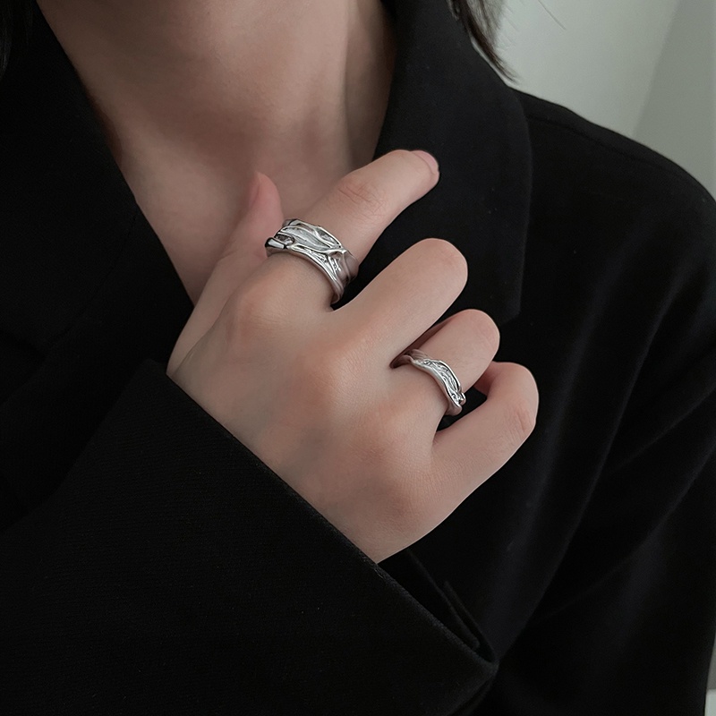 Nhẫn Xếp Ly Bất Đối Xứng Phong Cách hip hop Đường Phố Cá Tính Cho Nam Và Nữ