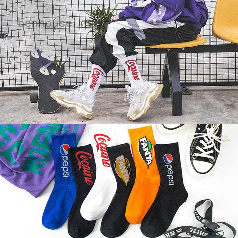 Vớ dài in họa tiết phong cách hiphop cá tính