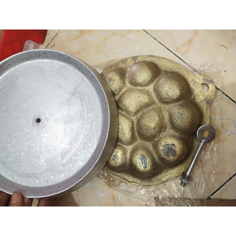 Khuôn  bánh  thuẩn bánh  bông Lan  gang xi vàng  Huỳnh Anh