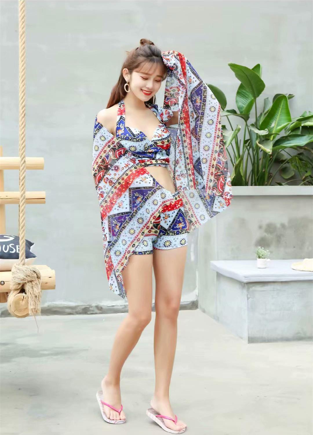 Bộ Bikini Hai Mảnh Họa Tiết Cổ Điển Cho Nữ | BigBuy360 - bigbuy360.vn