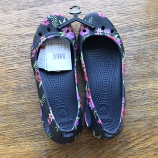 Giày nữ CROCS