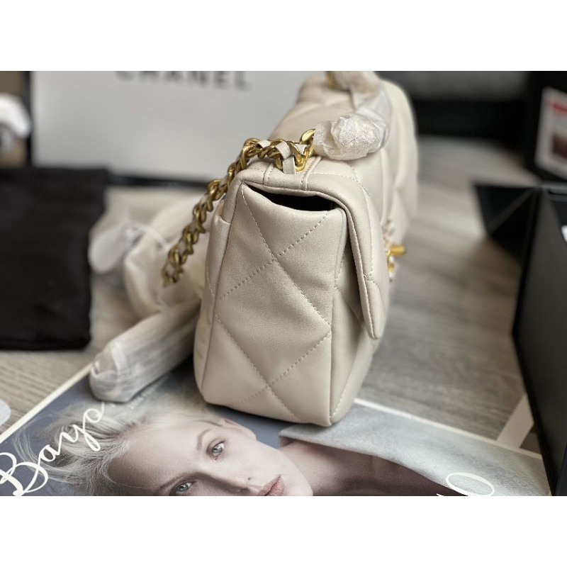 Túi chéo nữ C.N C19 da mịn sz20cm 3 màu fullbox vip nam châm